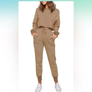 Brown two piece jogger set size small